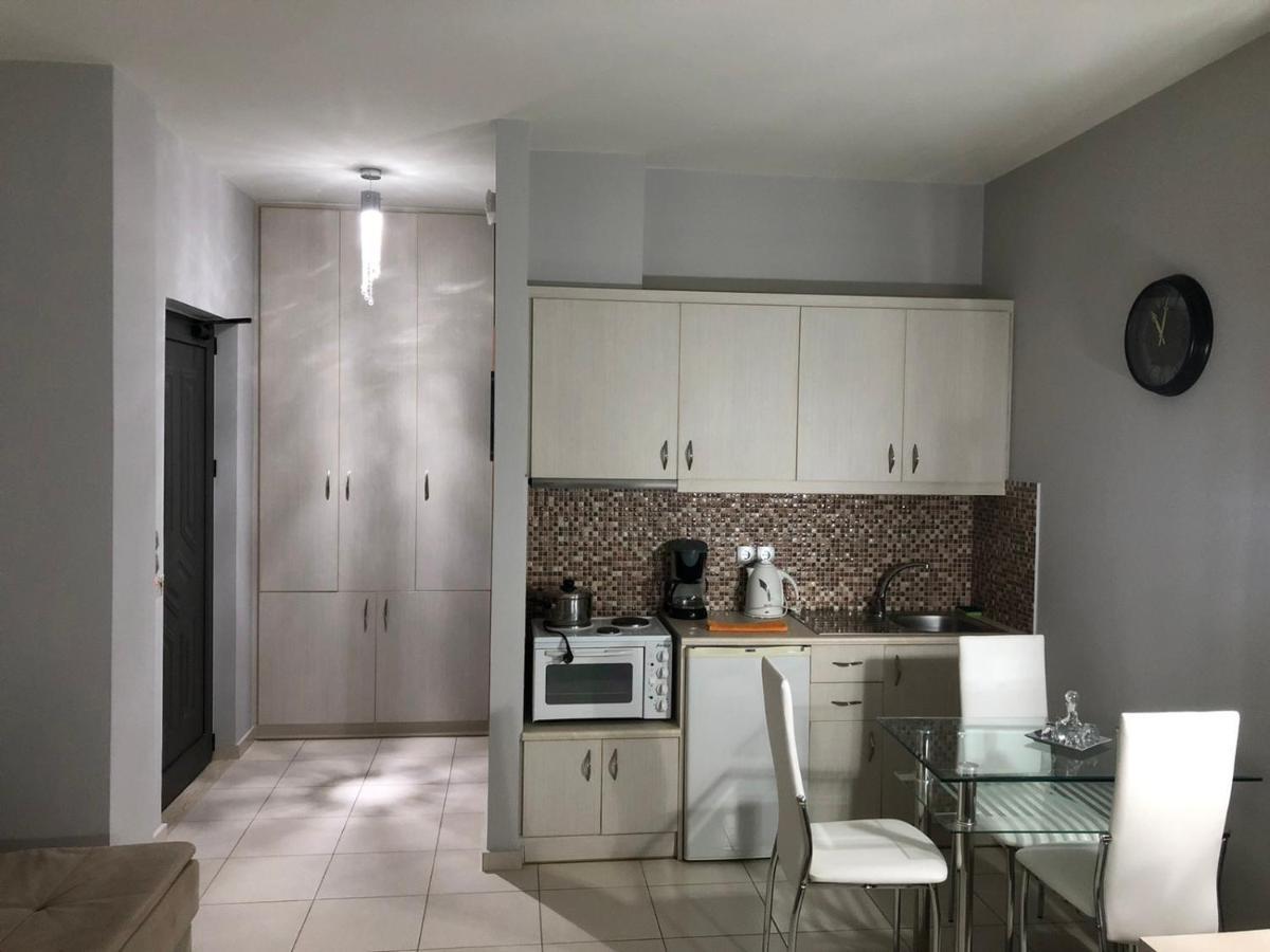 Peristeres Appartments Rodakino Eksteriør bilde